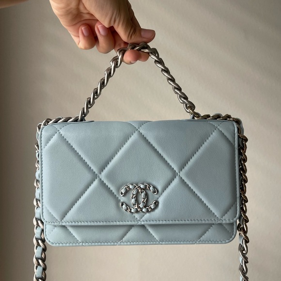 SOLD Chanel 19 Quilted Wallet Chain WOC Light Blue lambskin Mixed Hardware 22B - Picture 3 of 15